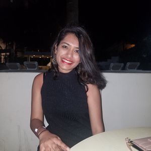 Meet your Posher, Aditi